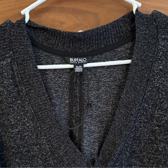 Buffalo David Bitton Ladies' Soft Cozy V-Neck Long Sleeve Top BLACK - Picture 7 of 10